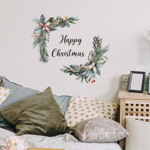Adesivo da Parete Happy Christmas Decalcomania in PVC Rimovibile Con Foglie di Agrifoglio Bacca Rossa Pino Per Arredamento Casa