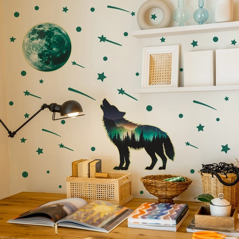 Leuchtendes Wolf Mond Wandtattoo Im Dunkeln Leuchtend Wald Silhouette Sterne Aufkleber Für Schlafzimmer Wohnzimmer PVC Home Deko