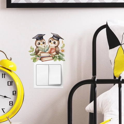 Adesivi per Interruttori Gufi Studiosi Cartone Animato Tema Laurea PVC Decalcomanie Murali Decorative per Soggiorno Camera da Letto