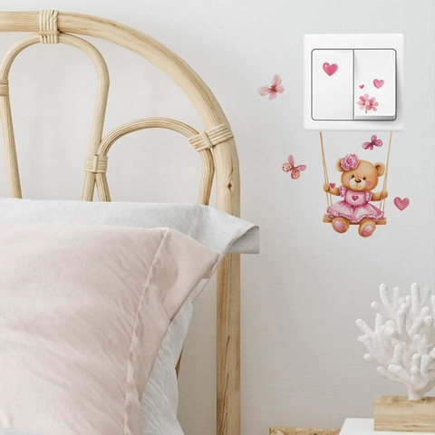 Adesivo da Parete Cartone Animato Orso Altalena Decorativo Cuore Rosa Farfalla Impermeabile PVC Per Camera Bambini