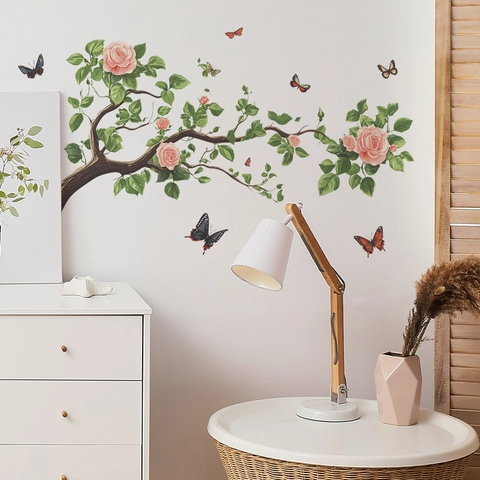Pegatina de Pared de Ramas de Flores de Rosa Rosa y Mariposas de Colores Autoadhesiva Removible Decoración para Sala de Estar Dormitorio Fondo Hogar
