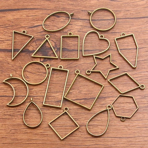 Antique Bronze Alloy Geometric Hollow Pendant Bezels For DIY UV Resin Jewelry Making Heart Moon Star Shape Charms Accessory