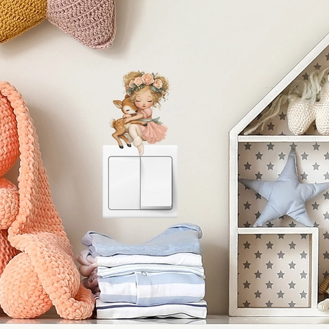 Adesivo da Parete Cartone Animato Ragazza Cervo Abbraccio Ghirlanda Impermeabile PVC Decorativo Per Cameretta Bambini Interruttore