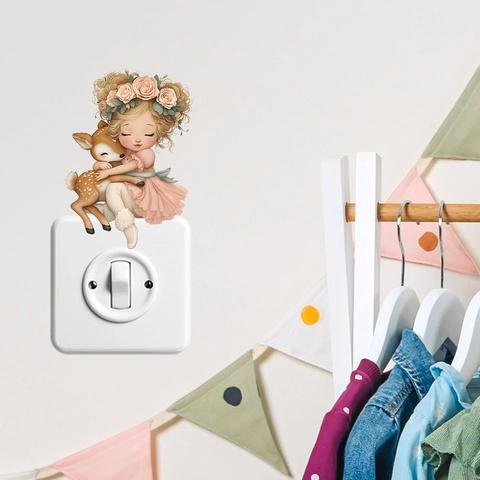 Adesivo da Parete Cartone Animato Ragazza Cervo Abbraccio Ghirlanda Impermeabile PVC Decorativo Per Cameretta Bambini Interruttore