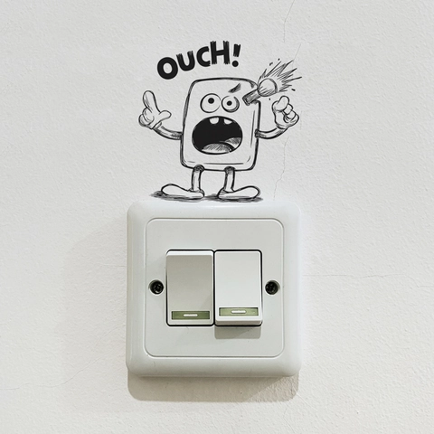 Divertente Adesivo per Interruttore Luce Emoji OUCH Cartone Animato Adesivo Murale Impermeabile in PVC per Camera da Letto