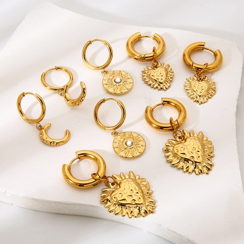 Pendientes de Aro de Acero Inoxidable Chapado en Oro de 18K Vintage para Mujer Pendientes Colgantes de Corazón Luna Sol con Strass
