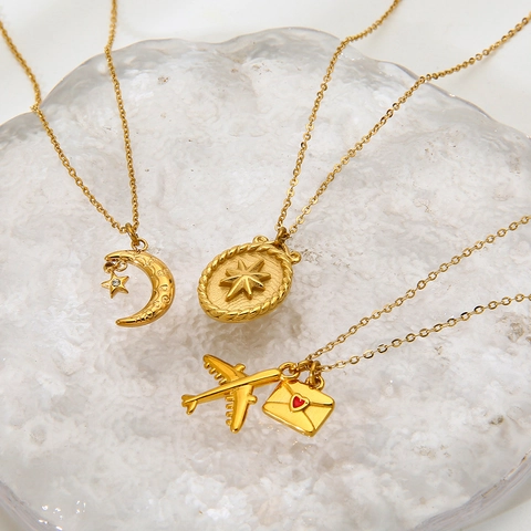Stainless Steel 18K Gold Plated Pendant Necklace For Women Star Moon Airplane Heart Envelope Fashion Jewelry Accessories