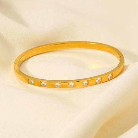 Bracciale Rigido in Acciaio Inossidabile Placcato Oro 18K Minimalista per Donna Resistente all'Acqua con Zirconia Cubica