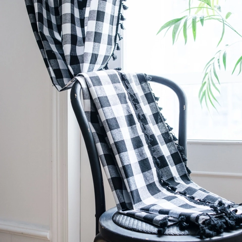Cortina de Algodón y Lino a Cuadros Blanco y Negro Estilo Americano Con Borlas de Pompones Semisombra para Comedor