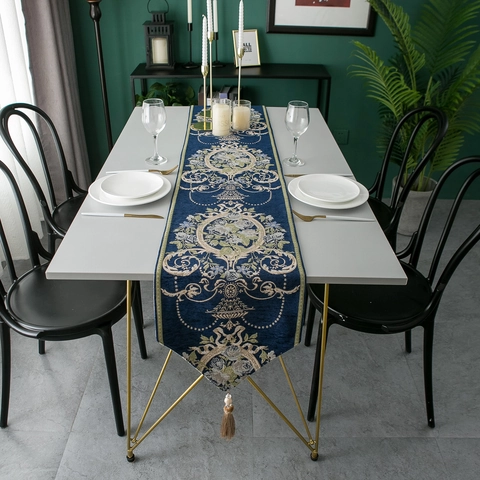 European Vintage Jacquard Floral Table Runner With Tassels Decorative Table Cloth For Dining Table Coffee Table Bed Runner