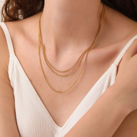 Collier Femme en Acier Inoxydable Plaqué Or 18K Maille Forçat Imperméable Minimaliste Ras du Cou Bijoux Mode Cadeau