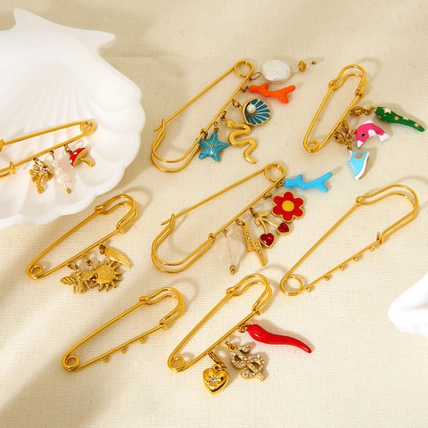Luxury 18K Gold Plated Stainless Steel Safety Pin Brooch With Colorful Enamel Charms Heart Sea Star Mushroom Jewelry For Women
