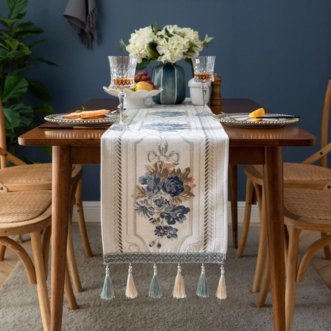 European Retro Jacquard Table Runner With Tassel Floral Geometric Synthetic Fiber Tablecloth For Dining Room Home Decoration