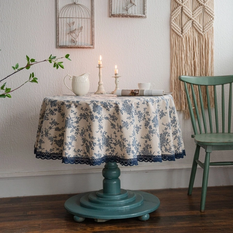 Nappe Ronde Style Vintage Français Mélange de Coton et Lin Motif Floral Rose Bleue Avec Bordure en Dentelle Pour Cuisine Maison