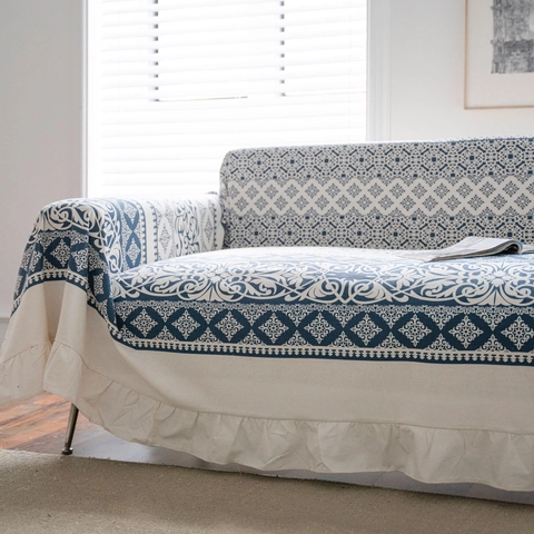 Copridivano Vintage Bohemien in Poliestere con Eleganti Volant Stampa Floreale Blu e Bianca Protezione Mobili Decorativa