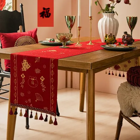 Traditional Chinese New Year Table Runner Polyester Jacquard Floral Fu Character Pattern With Tassels Home Table Decoration