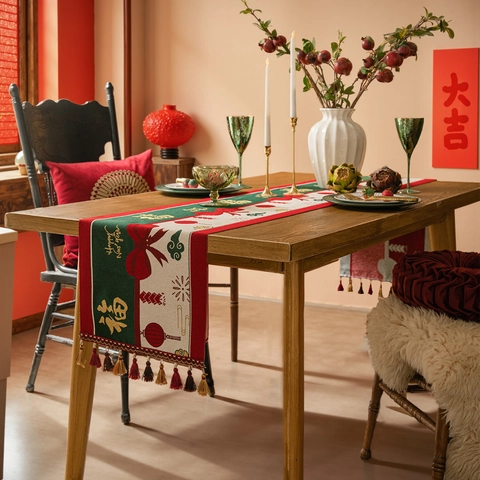 Traditional Chinese New Year Table Runner Polyester Jacquard Floral Fu Character Pattern With Tassels Home Table Decoration