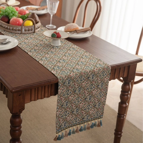 Nordic Vintage Jacquard Floral Table Runner With Tassels Geometric Rhombus Thickened Polyester Cotton Dining Table Runner