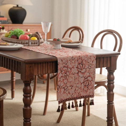 Vintage Rose Floral Jacquard Table Runner With Tassels Thick Polyester Cotton Decorative Table Runner For Dining Home
