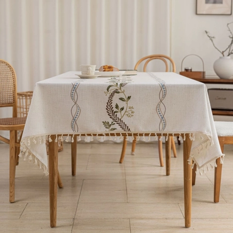 Tovaglia Ricamata a Fiori Rettangolare Tessuto Effetto Cotone Lino Copritavolo Con Nappine per Sala da Pranzo Tavolino