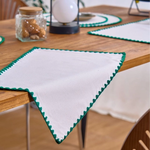 Tovaglietta Ricamata in Cotone e Lino Minimalista Nordica per Tavolo da Pranzo Bordo a Festone Resistente al Calore Decorativa