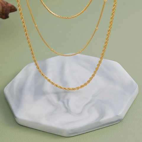 Collar de Capas de Cobre Chapado en Oro de 18K Vintage para Mujer Elegante Cadena de Cuerda Cadena de Serpiente Joyería