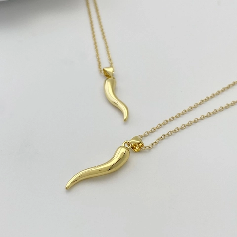 Minimalist Gold Plated Copper Cornicello Italian Horn Pendant Necklace Fashion Luck Protection Jewelry For Women Gift Accessory