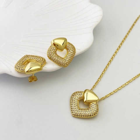 Elegante Herz Anhänger Halskette Ohrstecker Schmuckset Vergoldetes Kupfer Strass Herzförmiges Accessoire Für Damen
