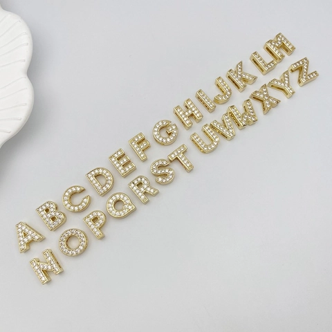 Minimalistische Vergoldete Kupfer Alphabet Anhänger Mikro Strass A-Z Buchstaben Perlen Für DIY Schmuck Armband Zubehör