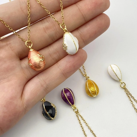 Collier Pendentif Œuf de Style Fabergé pour Femme Cuivre Émail Strass Géométrique Vintage Bijoux d'Œuf de Pâques Chaîne