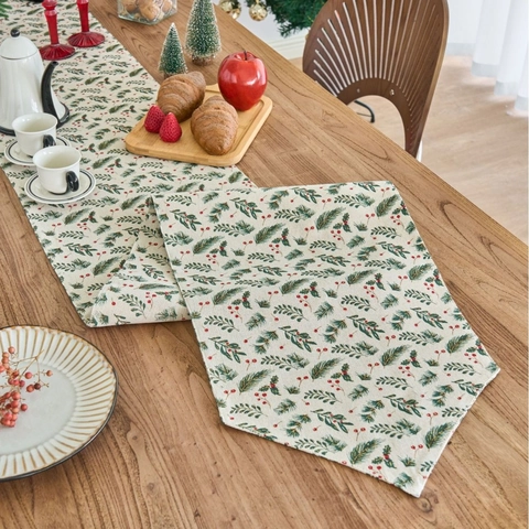Christmas Table Runner Polyester Cotton Blend Foil Stamped Pine Needle Red Berry Pattern Double Layer Table Decoration
