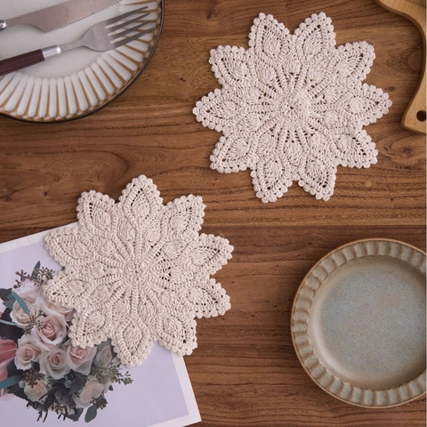 Sottobicchieri in Cotone Fatti a Mano all'Uncinetto Retro Pizzo Traforato Fiore Tappetino Stile Boho Tovaglietta Resistente al Calore