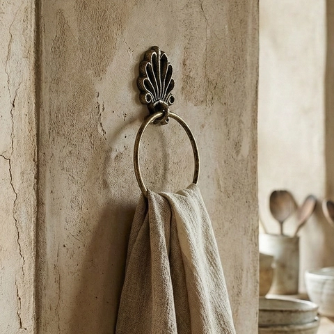Vintage Cast Iron Towel Ring Wall Mounted Scallop Shell Bird Fleur-De-Lis Design Antique Bronze Gold Bathroom Decor Paper Holder