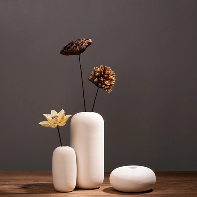 Minimalist Ceramic Vase White Matte Horizontal Ribbed Texture Decorative Flower Holder For Modern Home Living Room Desktop