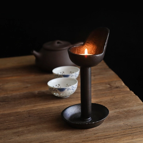 Vintage Cast Iron Candle Holder Retro Tabletop Tea Light Candelabrum Antique Zen Home Decoration
