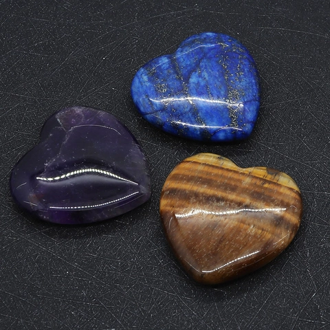 Ornement Poli en Pierre Naturelle en Forme de Cœur Améthyste Œil de Tigre Lapis-lazuli Pierre de Poche pour Décoration Maison DIY Artisanat