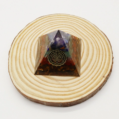 Natural Tiger Eye Amethyst Orgonite Pyramid Resin Ornament With Sri Yantra Metal Symbol For Meditation Home Office Decor