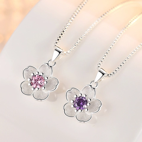 Fashion Sweet Alloy Rhinestone Cherry Blossom Pendant Necklace Delicate Flowers Statement Chain Jewelry For Women Delicate Choker Accessorie