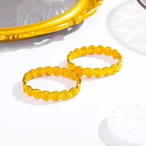 Brazalete de Acero Inoxidable Espiral Círculos Concéntricos Bañado en Oro 18K Pulsera Abierta Minimalista Joyería de Mano