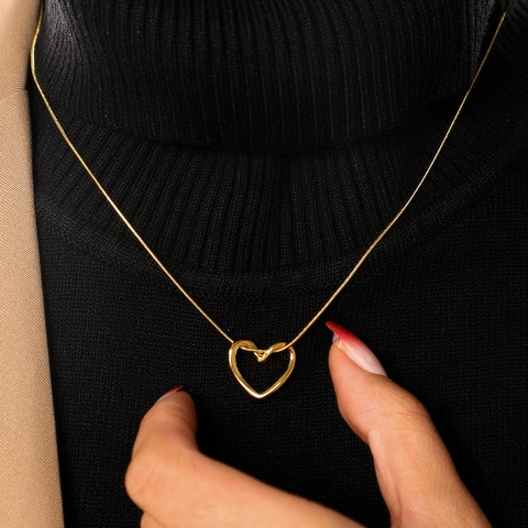 Heart Pendant Necklace Stainless Steel Hollow Minimalist Snake Chain Jewelry For Women Simple Aesthetic Design