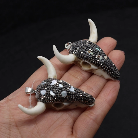 Bull Head Pendant Pave Black Rhinestone Resin Inlaid Tribal Style Charm For DIY Jewelry Making Bohemian Skull Accessory
