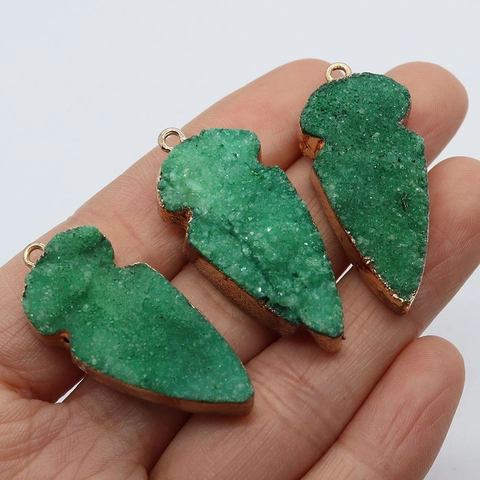 Natuurlijke Druzy Kristal Bladvorm Hanger Met Vergulde Omlijsting Groene Steen Voor DIY Sieraden Maken Ketting Oorbellen Vrouwen
