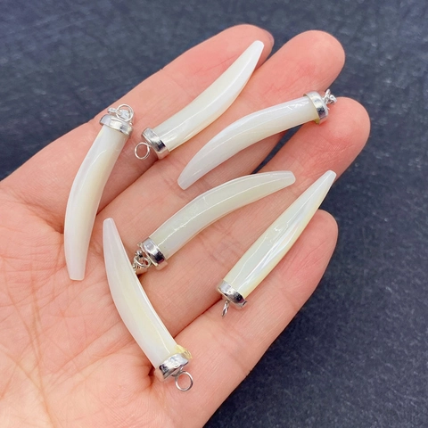 Natural Trochus Shell Chili Shaped Pendant With Metal Clasp Polished Horn Tooth Charm For DIY Necklace Jewelry Making