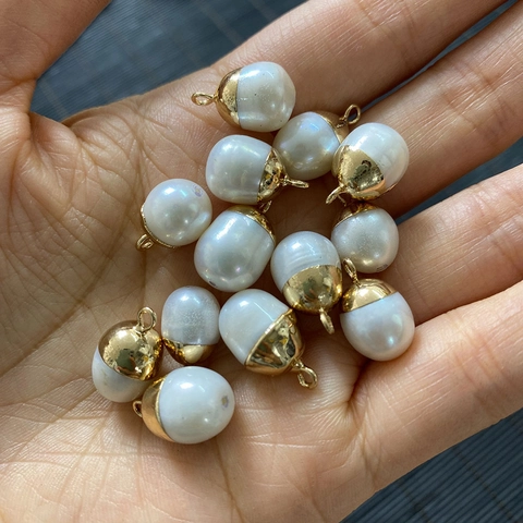 Natural Freshwater Pearl Pendant With Gold Alloy Cap Irregular Acorn Shape For DIY Necklace Earrings Jewelry Making Accessory