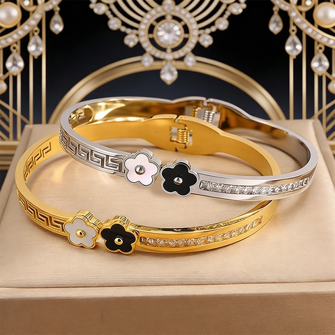 Bracelet Jonc Moderne en Acier Inoxydable Motif Clé Grecque Fleur Plqué Or Argent Incrusté de Zircone pour Femme