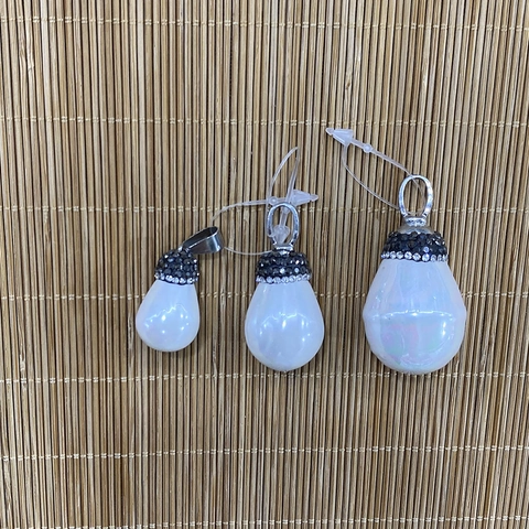 Pendentif en Coquille Naturelle Forme de Goutte Avec Strass Incrustés Style Baroque Pour DIY Bijouterie Accessoire