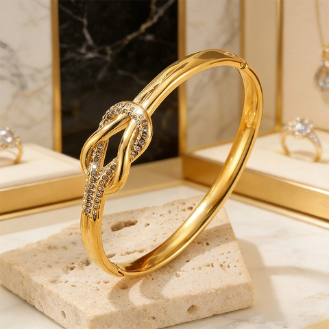 Brazalete de Lujo de Acero de Titanio con Nudo para Mujer Bañado en Oro de Dieciocho Quilates con Diamantes de Imitación Elegante Joyería