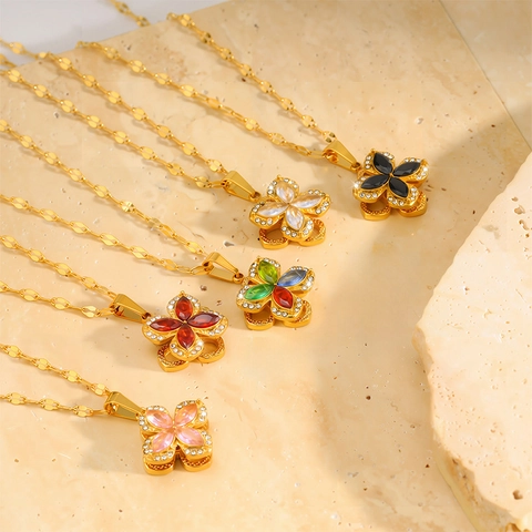 Titanium Steel Rotating Flower Necklace For Women Gold Plated Clover Rhinestone Pendant Clavicle Chain Chic Minimalist Jewelry