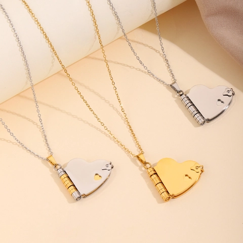 Titanium Steel Heart Book Locket Necklace For Women Openable Photo Frame Pendant Fashion Commuter Daily Jewelry Gift