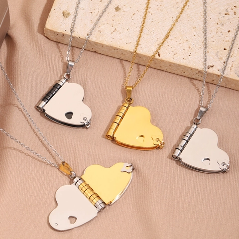 Stainless Steel Heart Envelope Locket Necklace Openable Book Pendant Engravable Love Letter Couple Jewelry For Women Men Gift